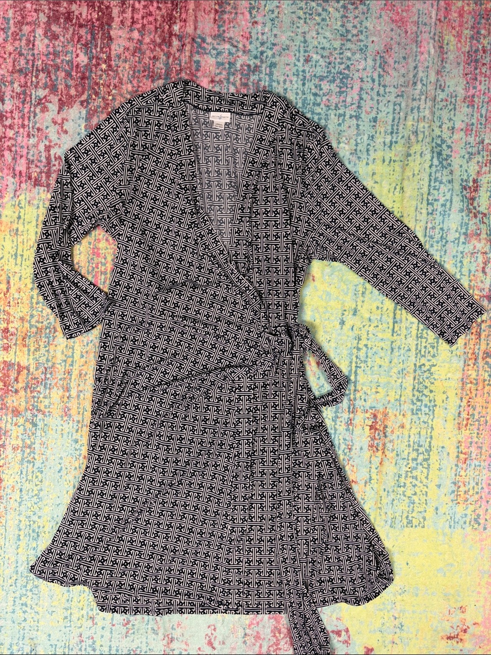 🇺🇸Jaclyn Smith Black and White Geometric Wrap Dress - Picture 1 of 6